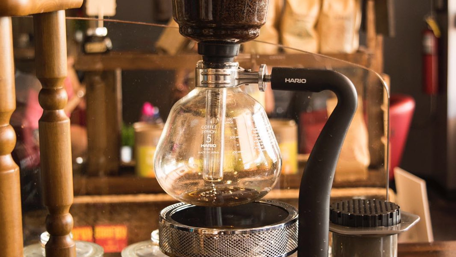 Roasting Buddies Pembroke Pines — cozy coffee roaster interior with fresh coffee and pastries